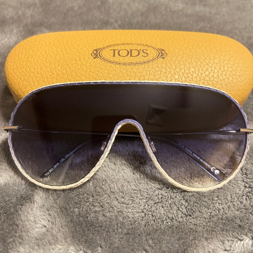 Tods sunglasses brand new!